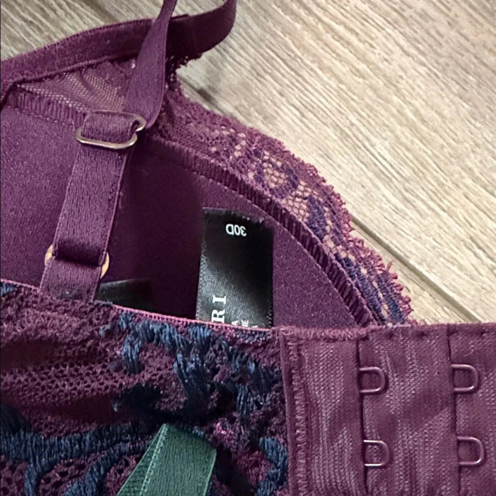 Natori Feathers T-Shirt Bra Bundle - Picture 4 of 5